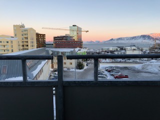 Blick vom Zimmer auf die Bucht von Reykjavik